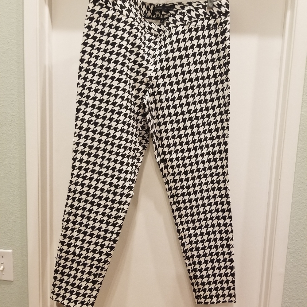 Limited Ankle Pants Herringbone- Great Fit!
